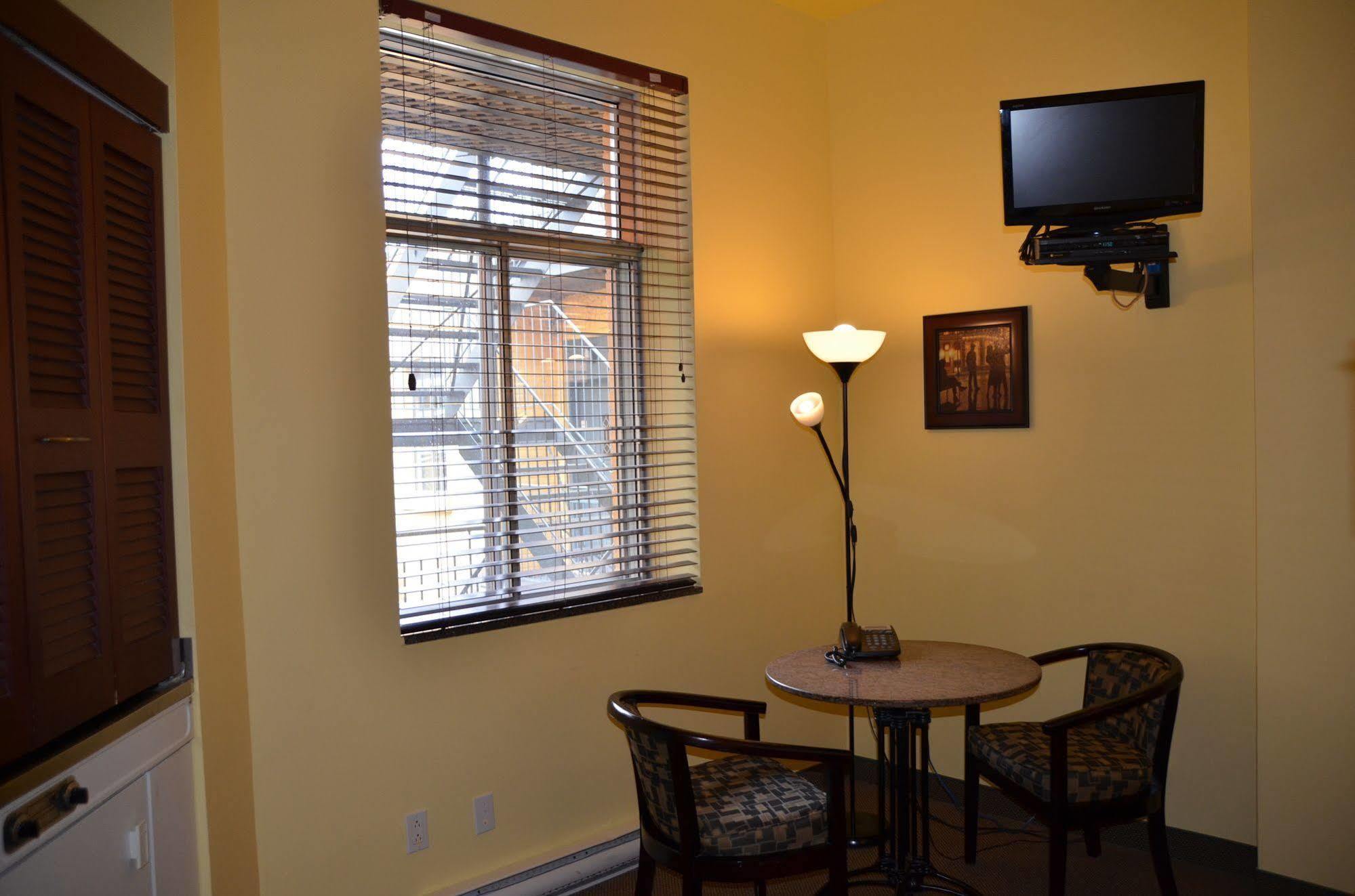 Anne Ma Soeur Anne Hotel Studio Montreal Ngoại thất bức ảnh
