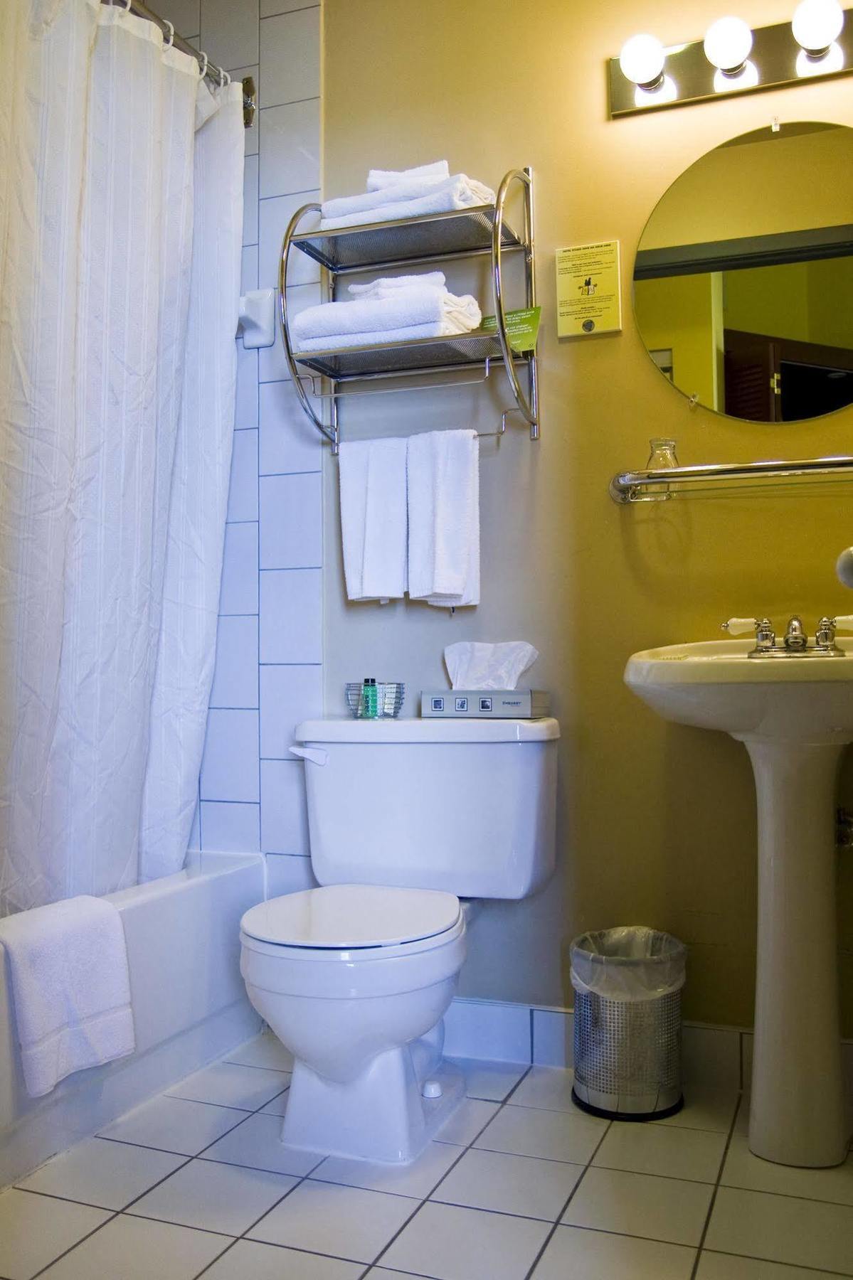 Anne Ma Soeur Anne Hotel Studio Montreal Ngoại thất bức ảnh
